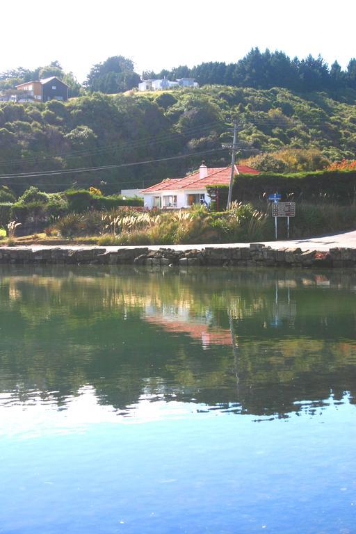 Castlewood CottageCompany Bay エクステリア 写真